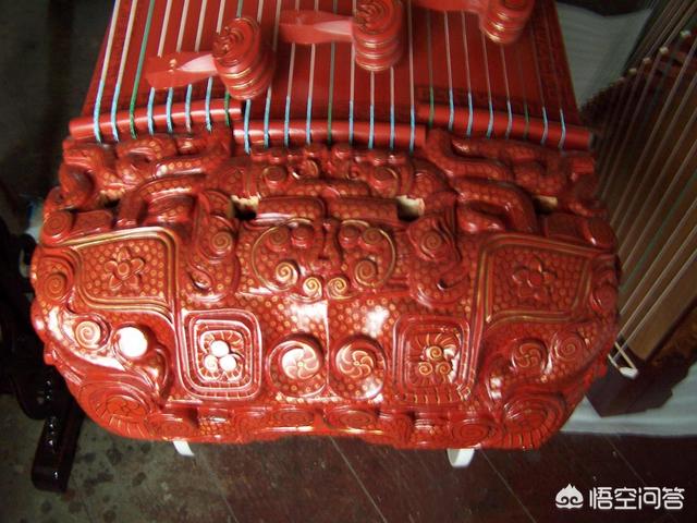 锦瑟无端五十弦表达的什么（锦瑟无端五十弦比喻什么）